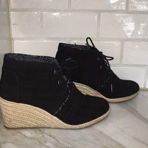 Black Tom’s booties